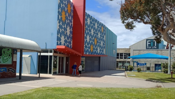 Metro Cinemas Lake Haven