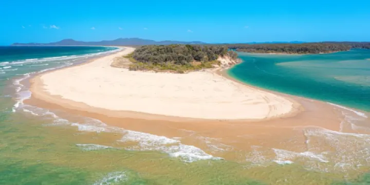 Gaagal Wanggaan （South Beach） National Park