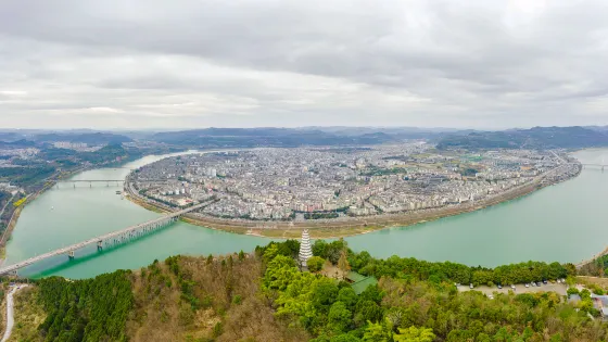 白塔山公園