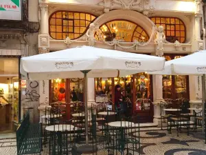 Majestic Café