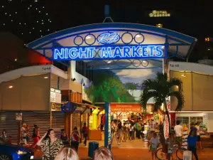Popular Night Attractions in Cairns