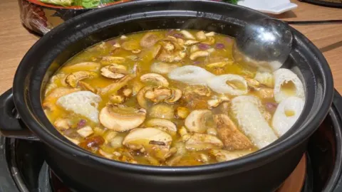 A Mushroom Hot Pot (Nanping Branch) in Kunming