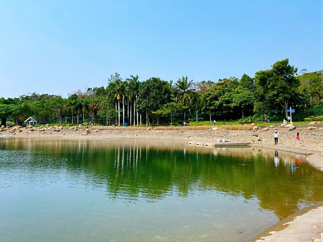 大片草地+多打卡位嘅地方