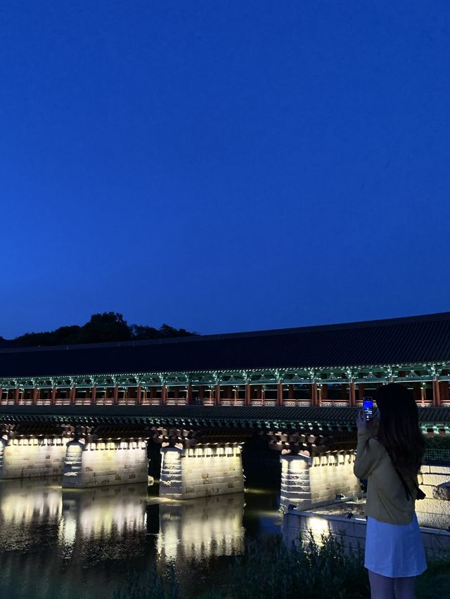 해가 질 때 가기 좋은 경주 월정교