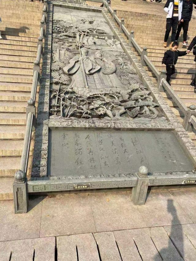 Lingshan Giant Buddha