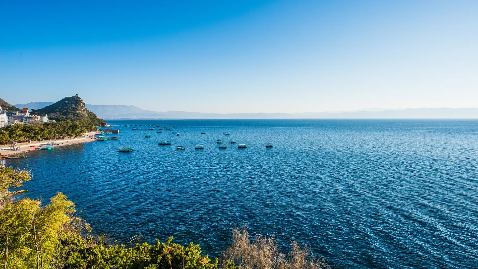 Hotels near Fuxian Lake North Shore Wetland