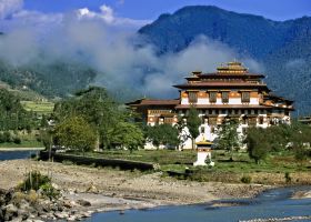 Hotels in Paro