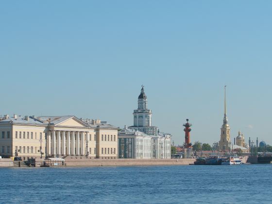 Step2SPb Saint Petersburg Boat tours with Audioguide in 7 languages