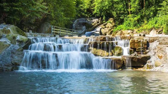 Yinghua Grand Canyon Rafting