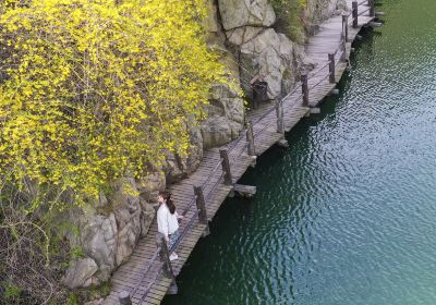 Jiuru Mountain Waterfall Scenic Area