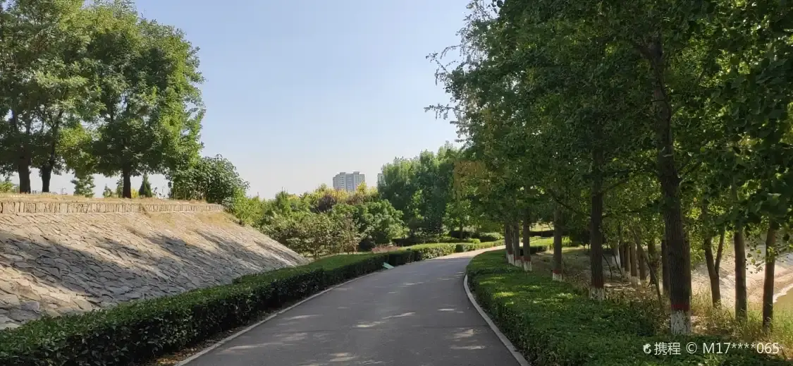 Các khách sạn gần Jindihe Wetland Park