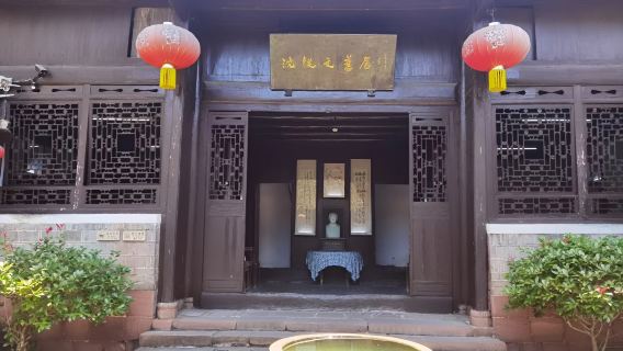 鳳凰古城+夜遊船一日遊【導覽帶您遊鳳凰古城七景文化史】