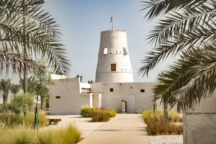 Hotels near Al Jazira Al Hamra Garden