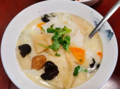 盐阜八大碗(剧场路店)