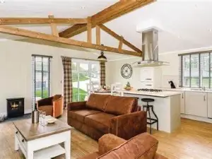 Keswick Reach Lodge Retreat