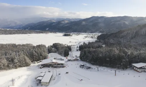 Skiing in Nagano