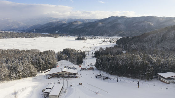 Skiing in Nagano
