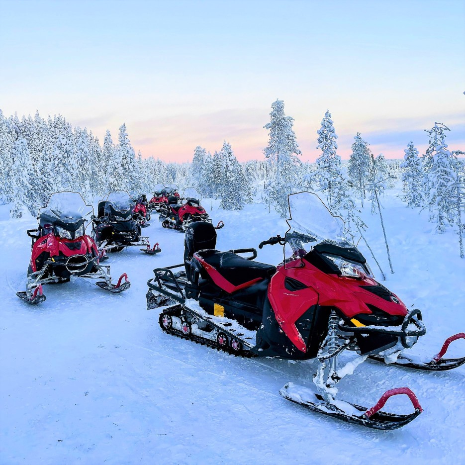 로바니에미 스노모빌 체험