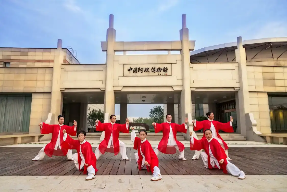 중국 아교 박물관 주변 호텔