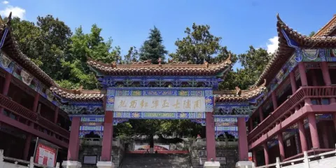 扎西紅軍烈士陵園