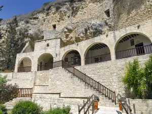 聖尼歐菲托斯修道院