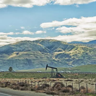 Отели с услугой ванной в г. Буэллтон