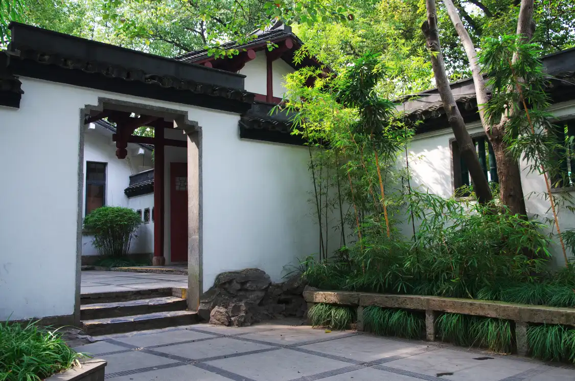 둥안 공원 주변 호텔