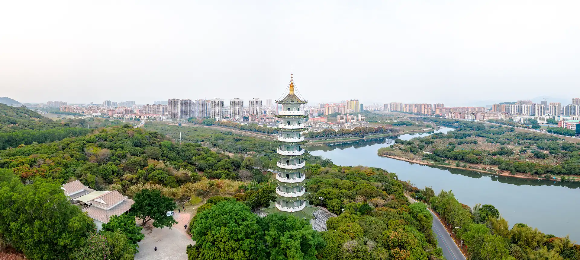 Hotels near Wenfeng Tower