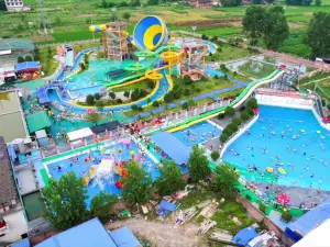 Lemanchi Water Park