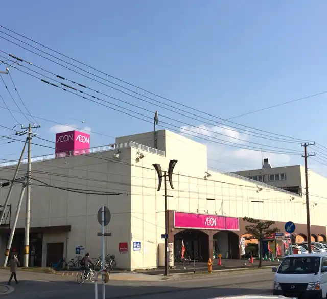 イオン湯川店周辺のホテル
