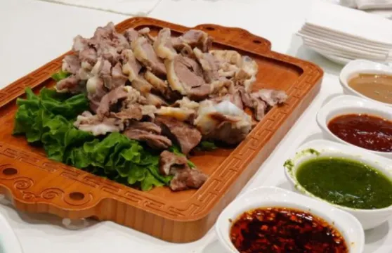 呼倫貝爾賓館· 拔都汗蒙餐食府（蒙餐研發中心）