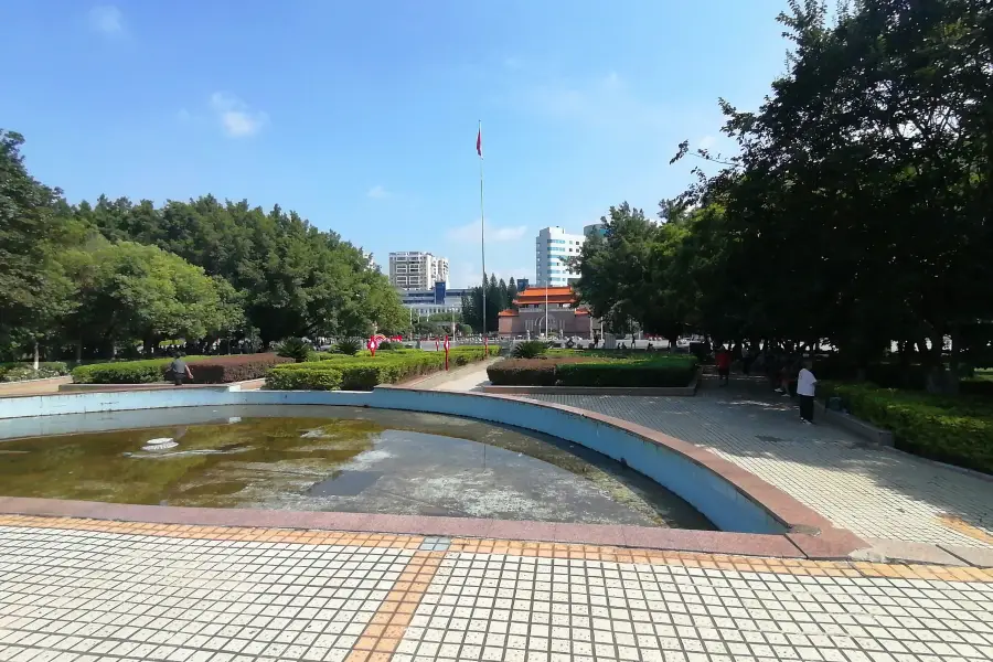 霊峰公園