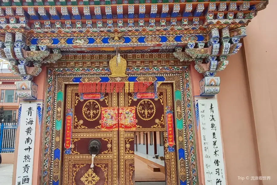 黃南州熱貢畫院