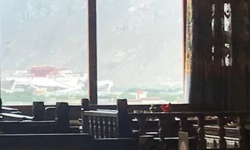 PHUM BA RI RESTAURANT