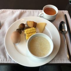 寧波東錢湖華茂希爾頓飯店·湖畔全日餐廳張用戶圖片