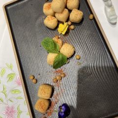 JADE RIVER User Photo