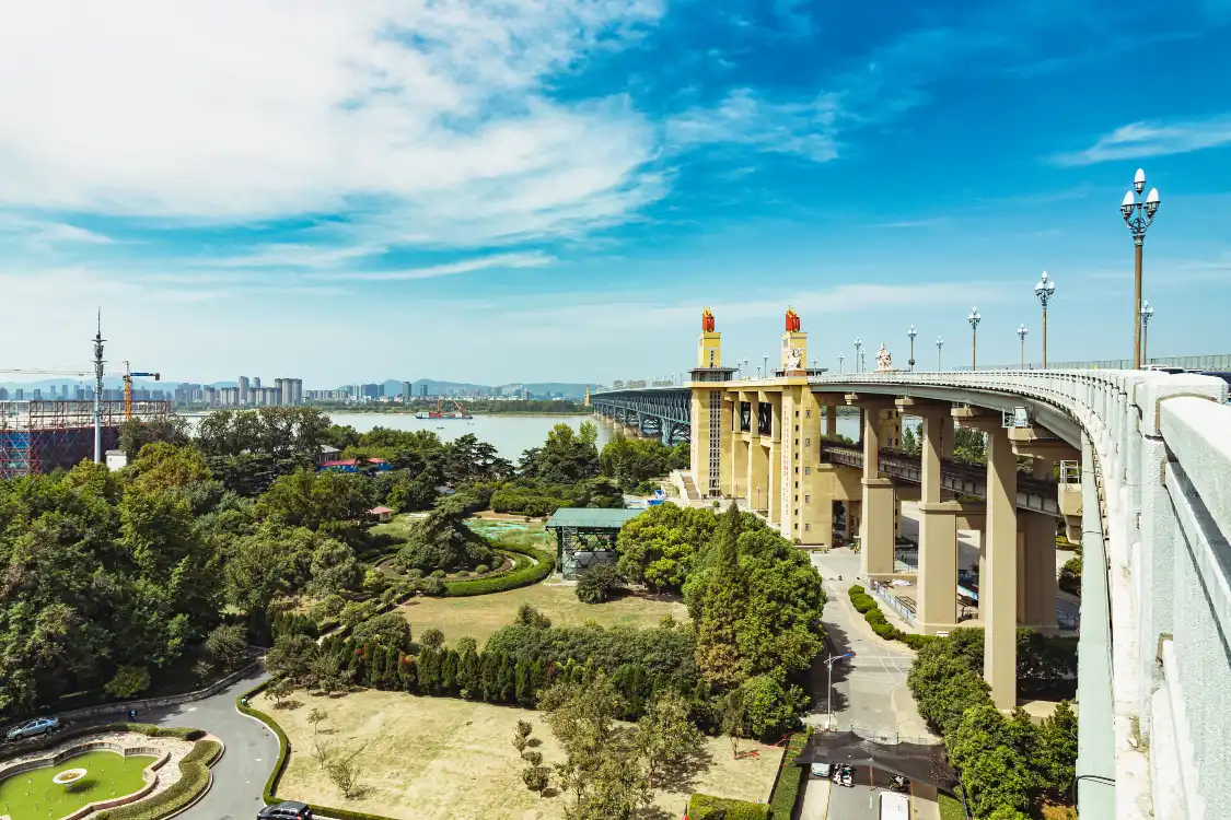 Hotels near Nanjing Yangtze River Bridge Park