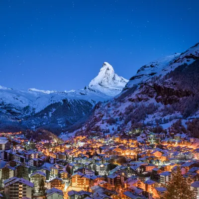 Place Maurice-Zermatten 주변 호텔