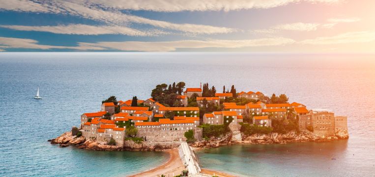 Montenegro Travel Guide 2026: Top places, Itinerary & Deals