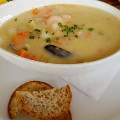 Blue Canoe Waterfront Restaurant 여행 사진