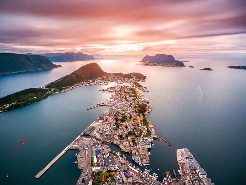 Gibraltar to Stavanger Flights