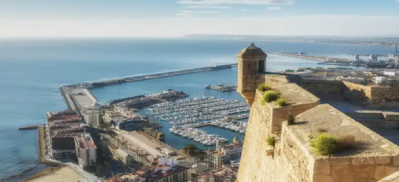Hoteles cerca de Estación de Renfe Alacant Terminal