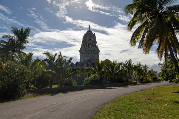 Flights from Saint Pierre to Mahe Island