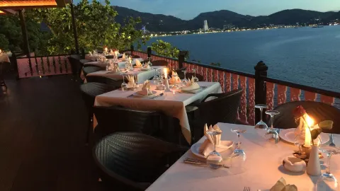 Baan Rim Pa in Phuket