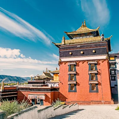 Hotel dekat Lingta Temple