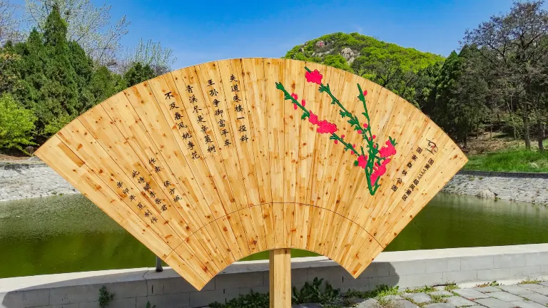 Отзывы об отеле The GiorgioMorandi Hotels F (Qufu's Temple and Cemetery of Confucius and Kong Family Mansion)