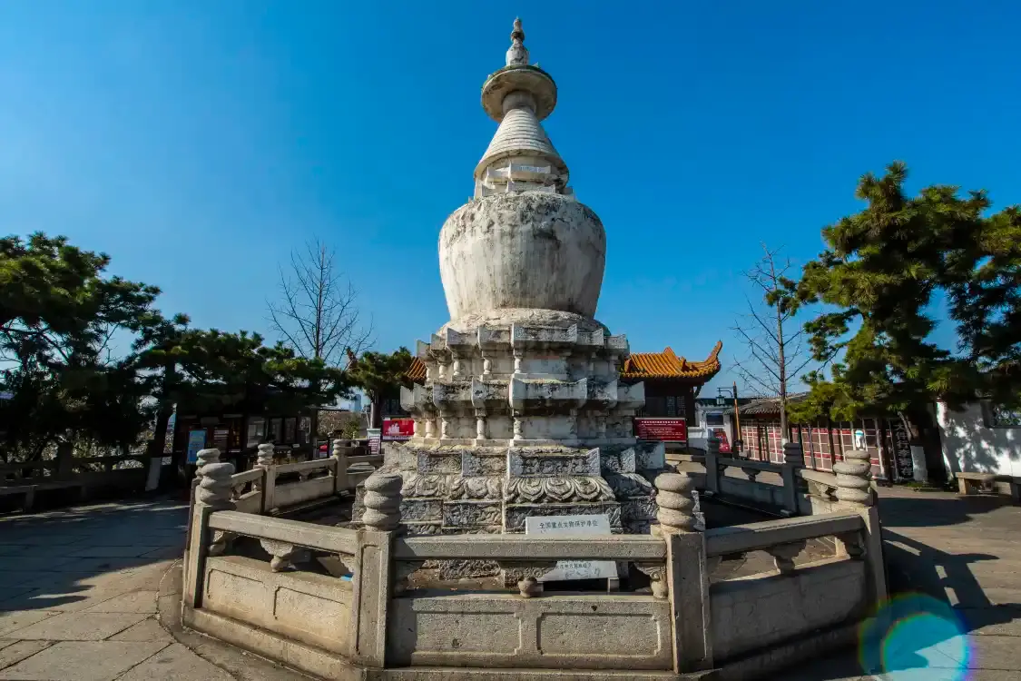 Hotels near Shengxiang Pagoda