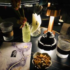 齊·园林WHISKY LOUNGE User Photo