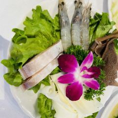 溪地阿兰若度假村落(大邑安仁古镇店)·垄上中餐厅 User Photo