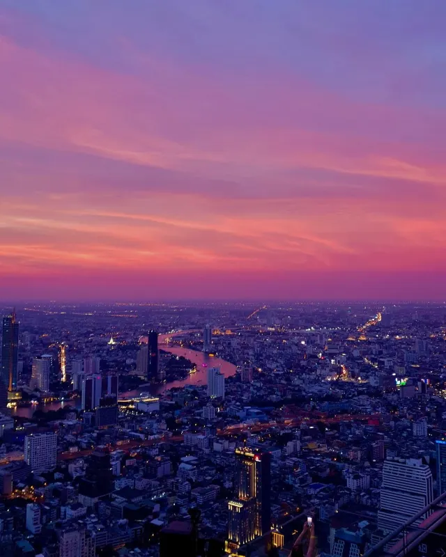 ชวนดูพลุปีใหม่สุดปังที่ มหานคร สกายวอลค์